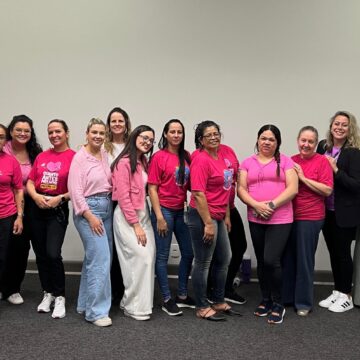 Expocentro faz roda de conversa com colaboradoras sobre câncer de mama