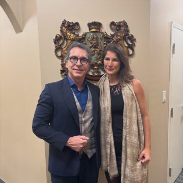 Aline Ra M.: consciência expandida e energia aplicada como base para a vida contemporânea