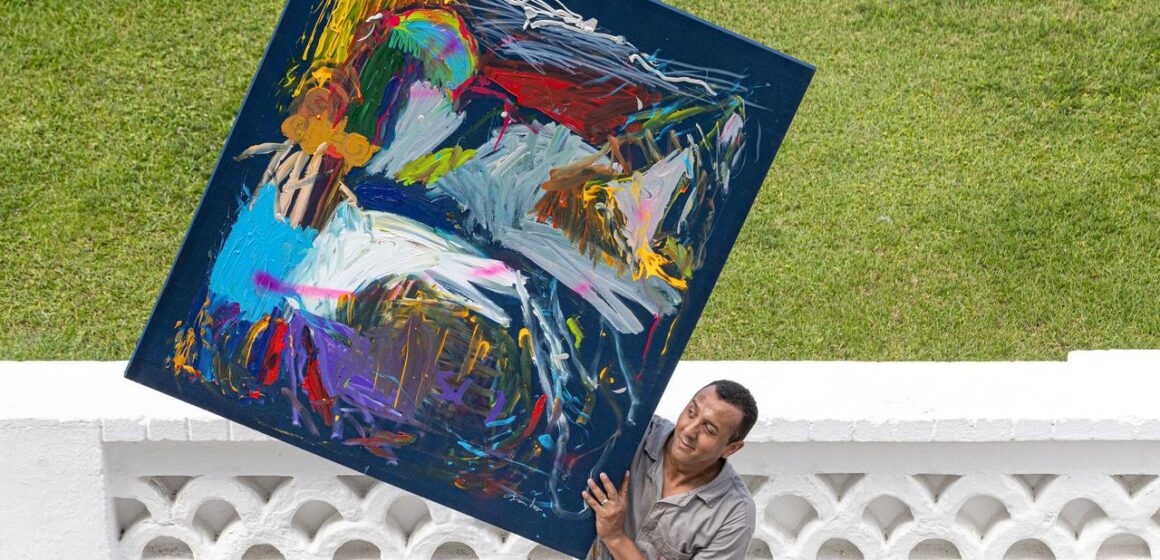 Exposição Fértil mostra o talento do artista catarinense Diego dos Santos Exposição Fértil mostra o talento do artista catarinense Diego dos Santos