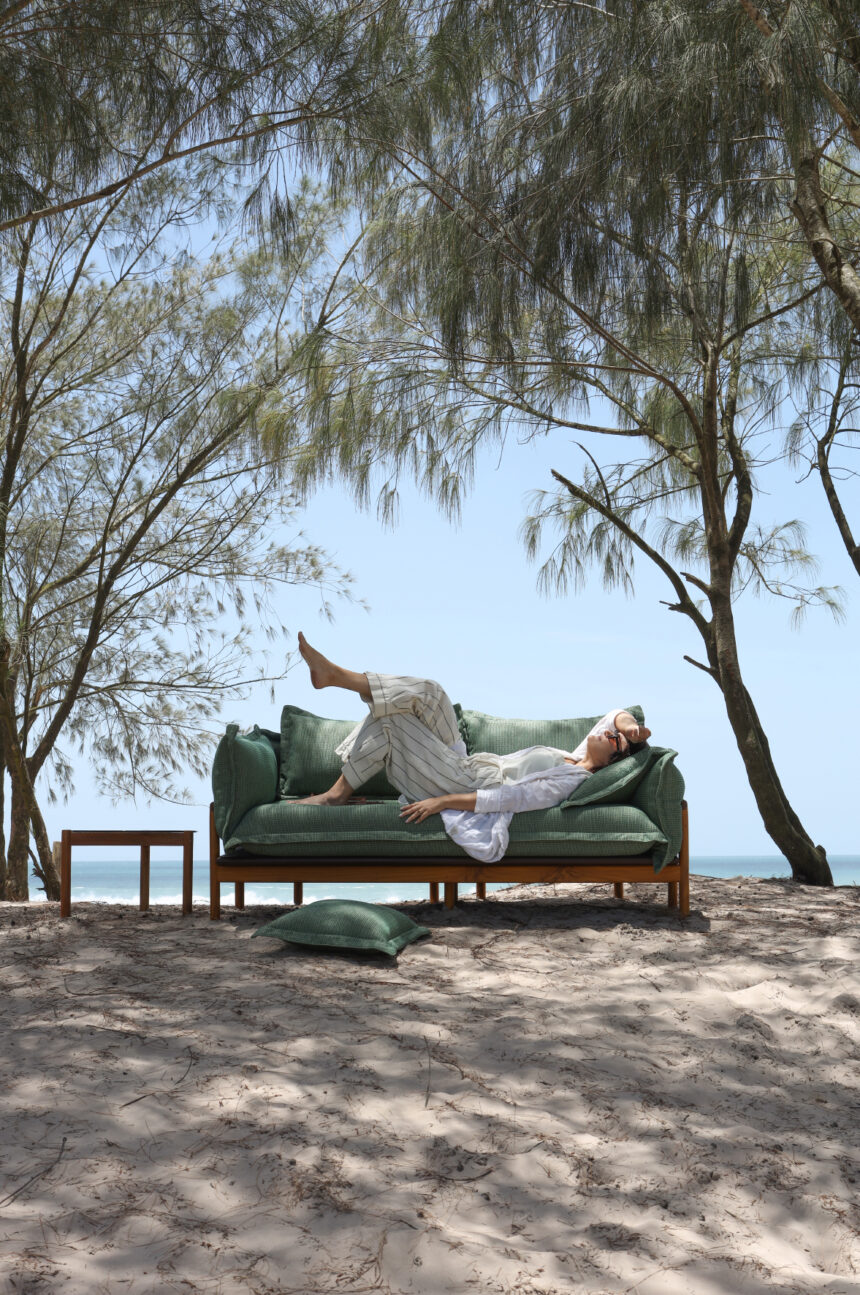 Pra Perto do Sol: Juliana Pippi assina para DonaFlor coleção de mobiliário em homenagem à Florianópolis