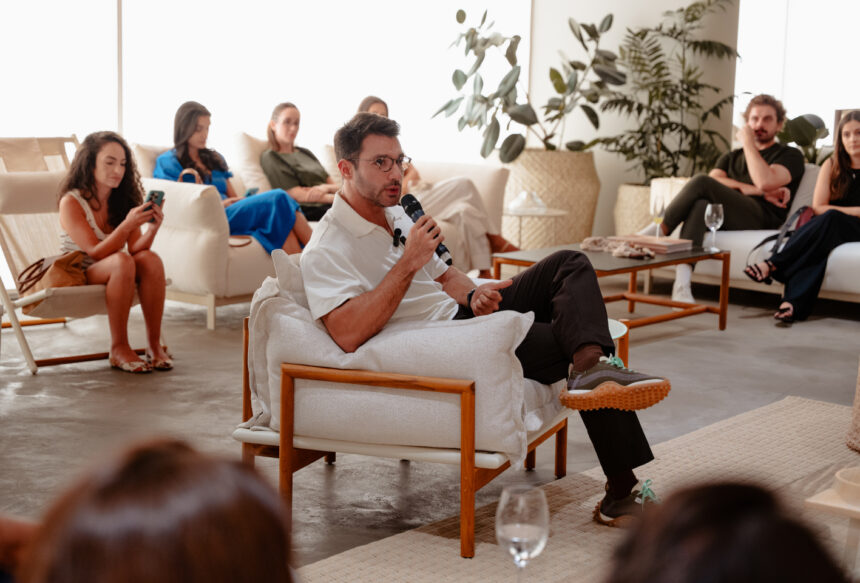 Design, afeto e baianidade: Nildo José encanta convidados em talk na Studio Ambientes