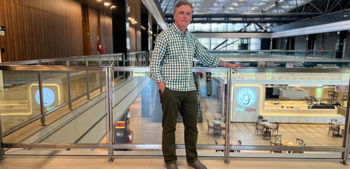 Dário Berger assume como novo CEO do Expocentro Balneário Camboriú Júlio Tedesco