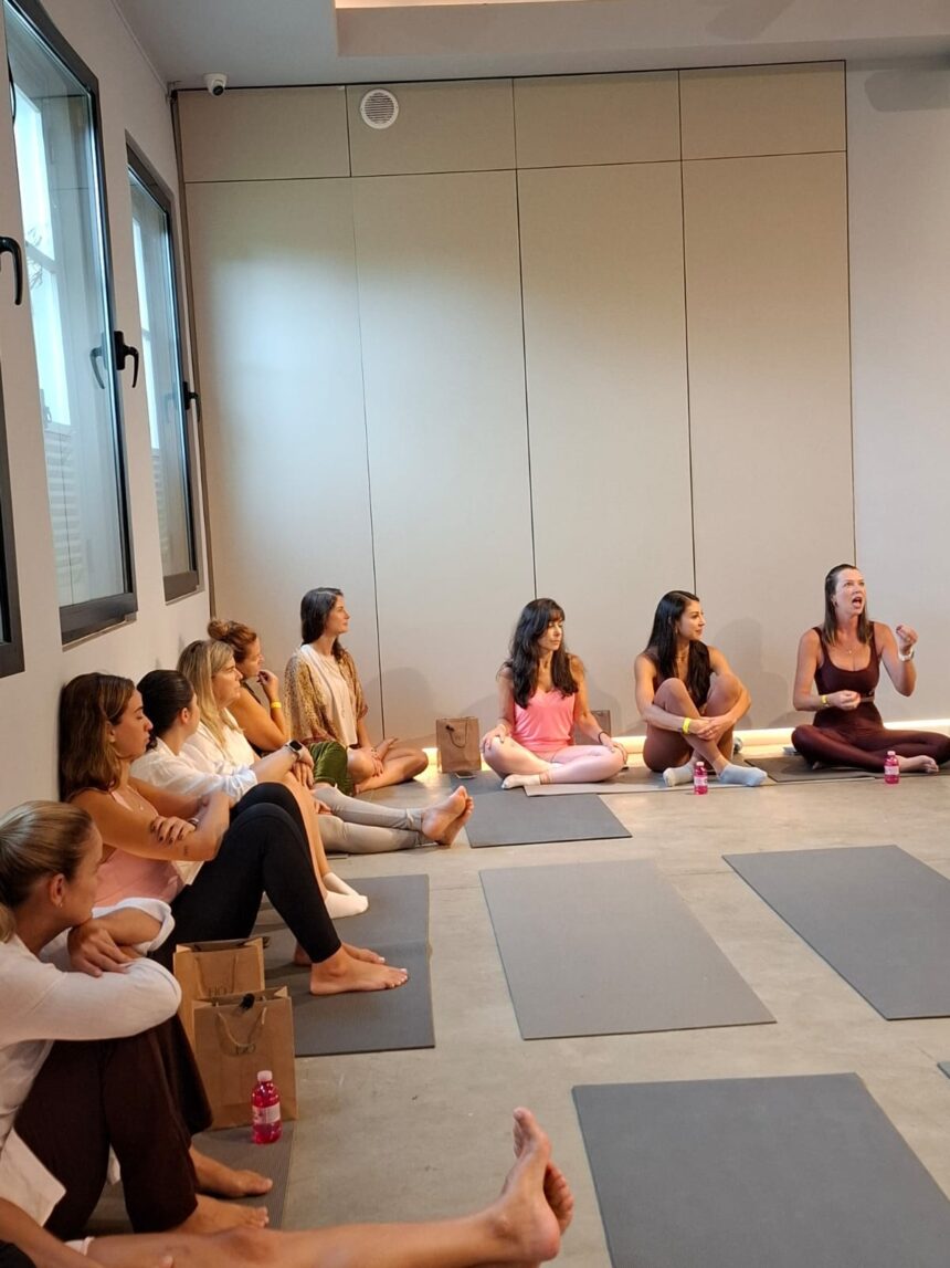 Encontro na Casa Hercílio Luz reúne espiritualidade, medicina e bem-estar feminino na véspera do Dia da Mulher