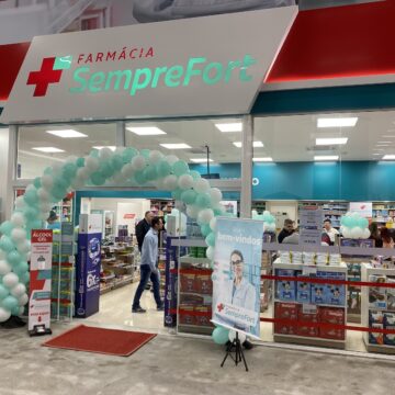 Rede de farmácias SempreFort inaugura nova unidade em Joinville 