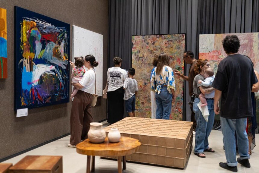 Blumenau recebe a exposição Fértil, do artista catarinense Diego dos Santos