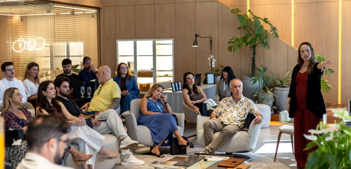 Todeschini Talks apresenta recortes da coleção 2026 em encontro com arquitetos