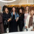 Desfile homenageia mães em BC
