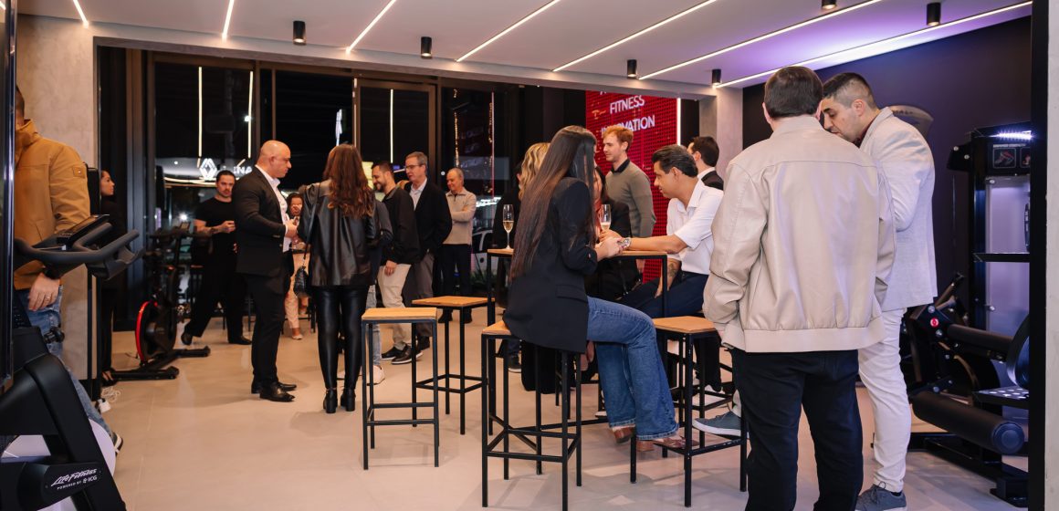 Líder global em equipamentos fitness abre unidade em Balneário Camboriú Líder global em equipamentos fitness abre unidade em Balneário Camboriú