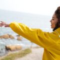 A economia da exaustão: como a crise da hiperconectividade está redesenhando o mapa global de turismo