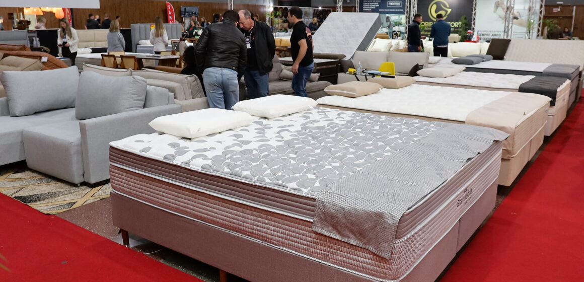 Home&Decor movimenta economia da Serra Catarinense com venda direta de fábrica e descontos de até 50% Home&Decor movimenta economia da Serra Catarinense com venda direta de fábrica e descontos de até 50%