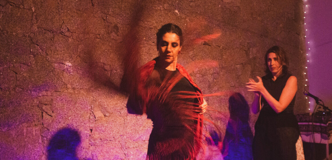 Circulação da performance Orquídea chega a Florianópolis com duas apresentações gratuitas