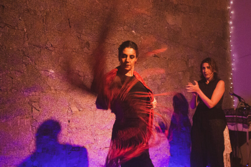 Circulação da performance Orquídea chega a Florianópolis com duas apresentações gratuitas