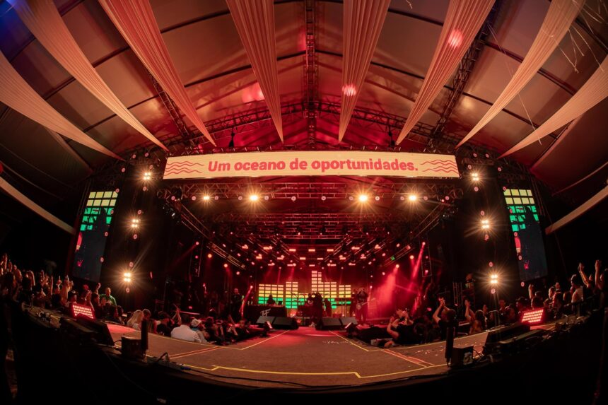 Seu Jorge, Mari Fernandez, Maneva e Henrique & Diego são destaques na programação do Festival do Mar 2026 em Bombinhas