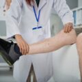 TROMBOSE:MÉDICA ALERTA PARA OS RISCOS DA DOENÇA E IMPORTÂNCIA DA PREVENÇÃO